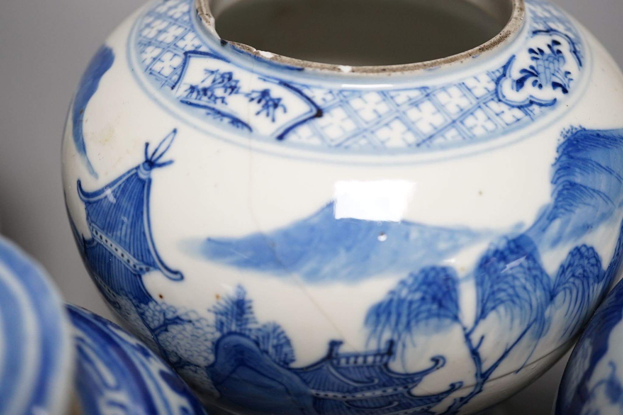 Four Chinese blue and white jars, 19th century and later